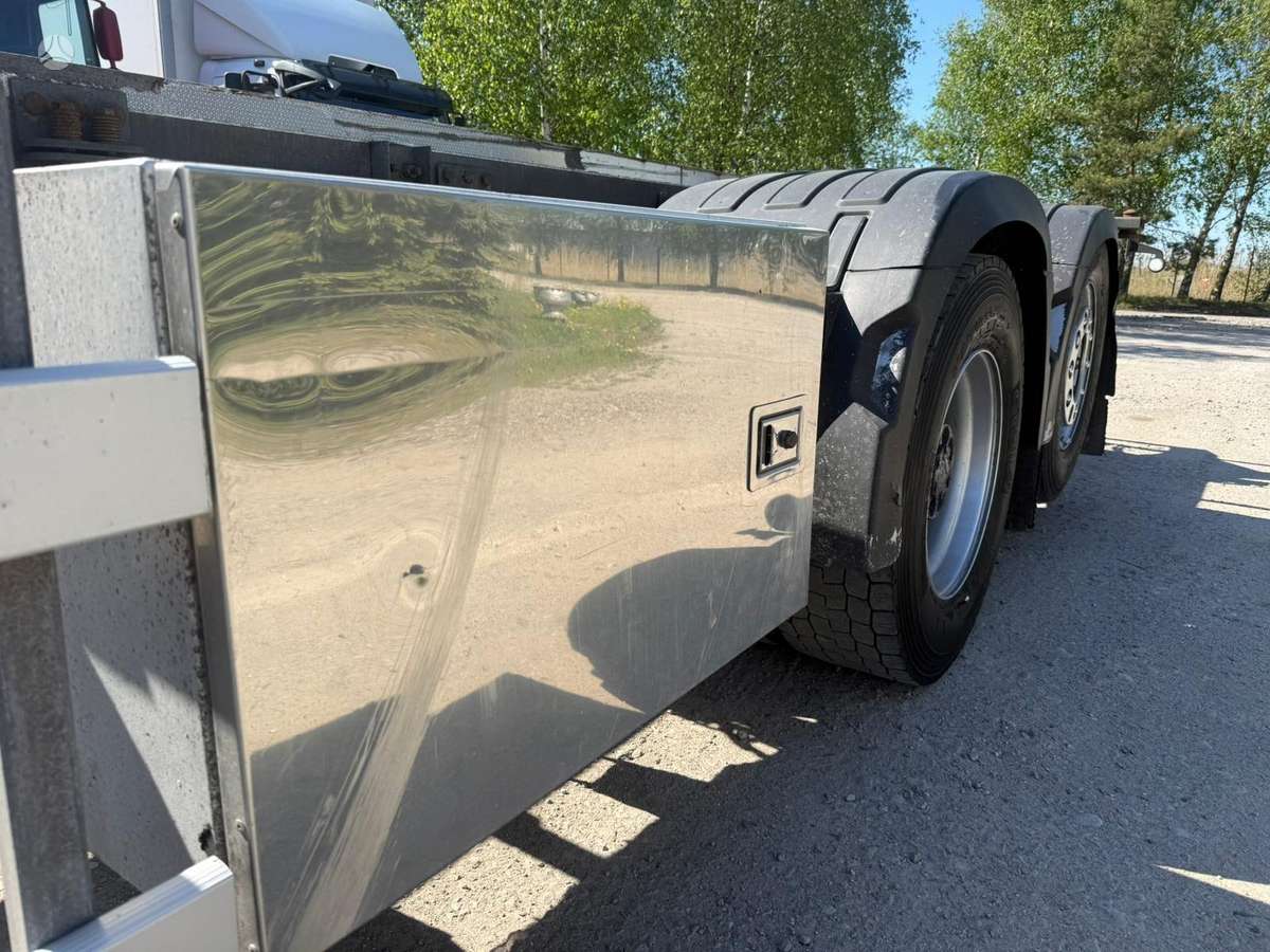 Volvo FH500 BDF Chassis * 2 Units, шасси