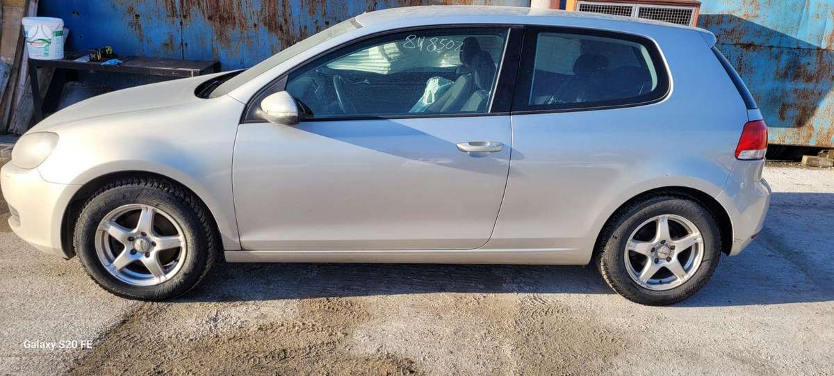 Volkswagen Golf kėbulo dalys