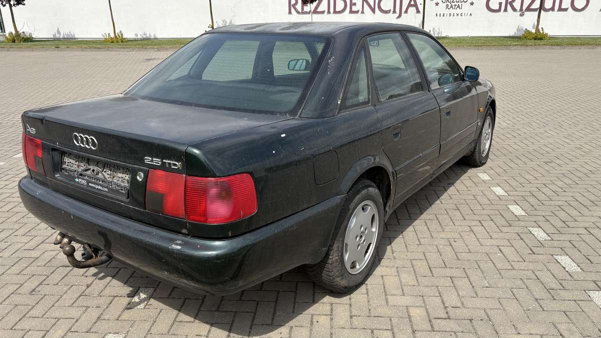 Audi A6, 2.5 l., Седан
