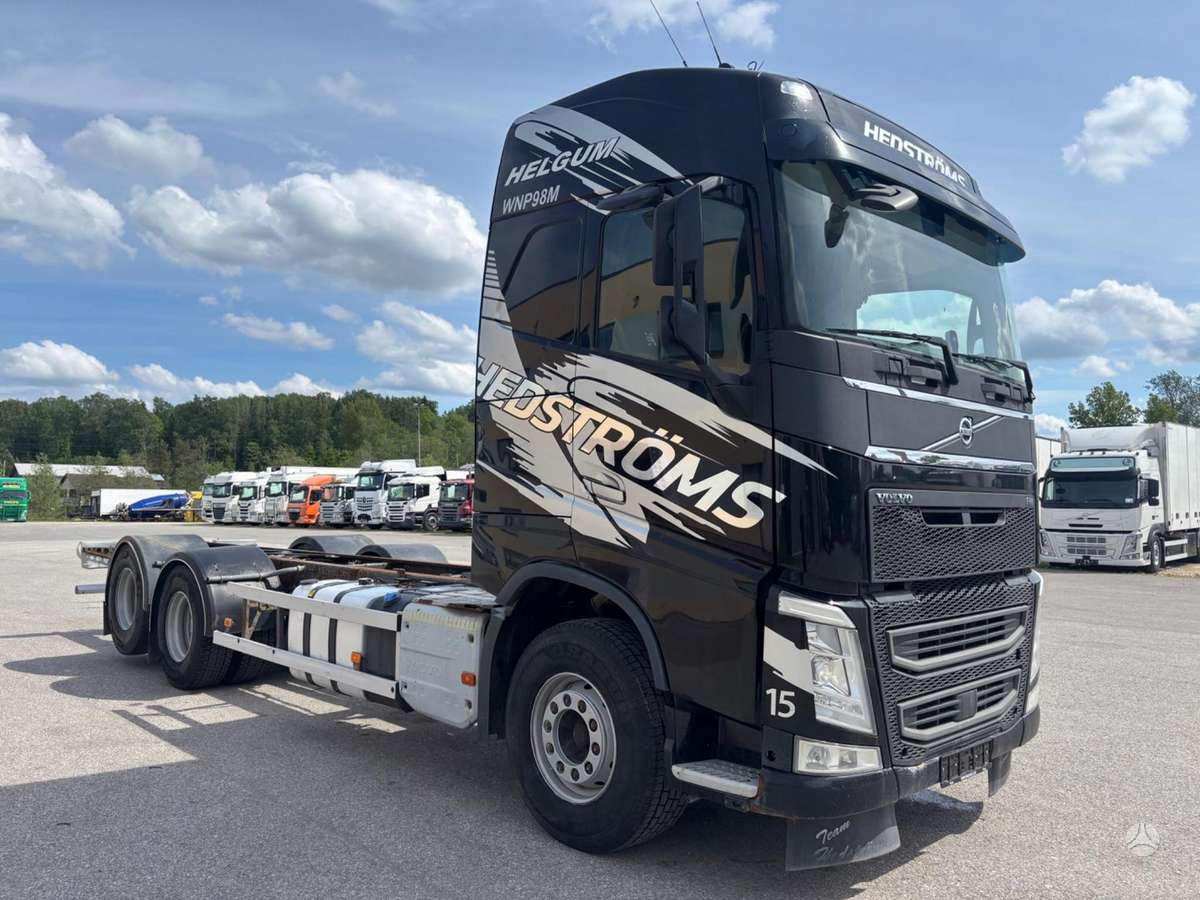 Volvo FH540, шасси