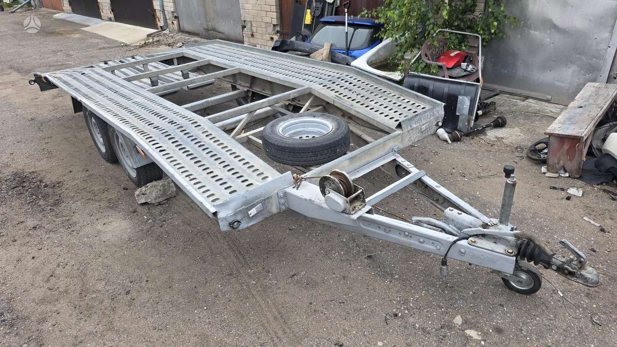 BORO BR2, auto transporter