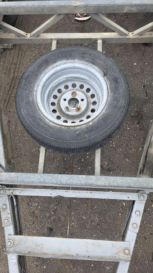 BORO BR2, auto transporter