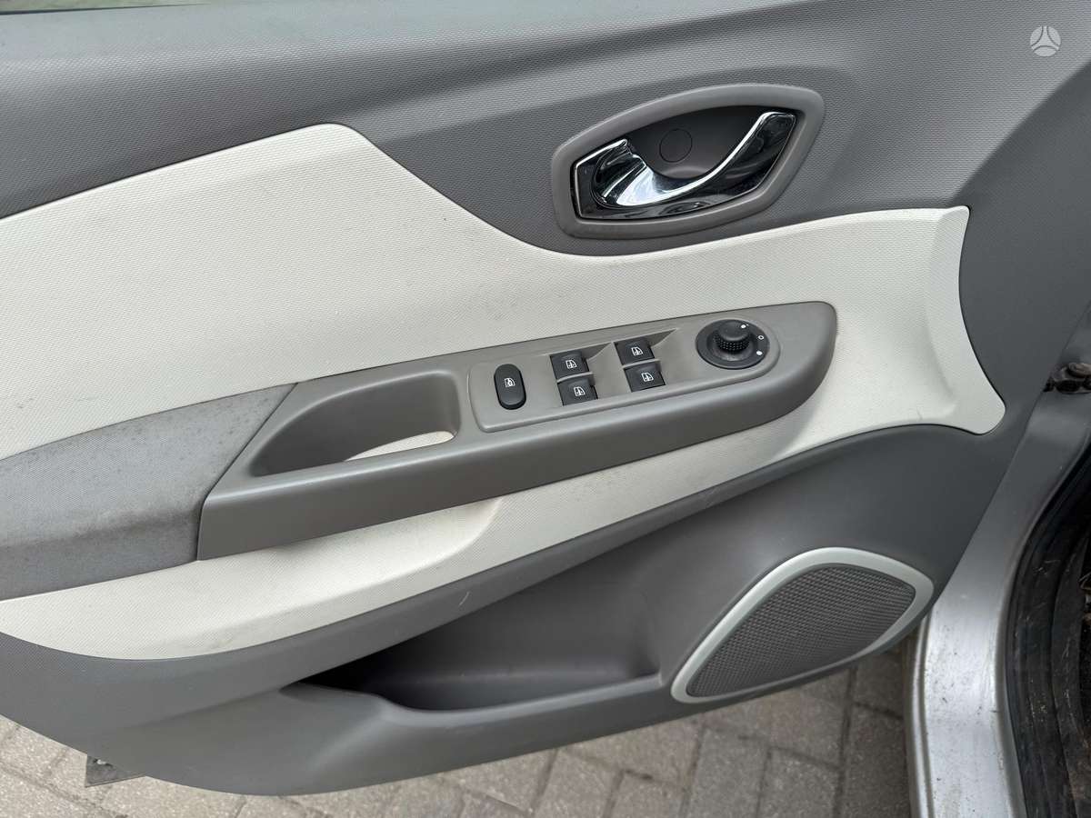 Renault Captur - 9