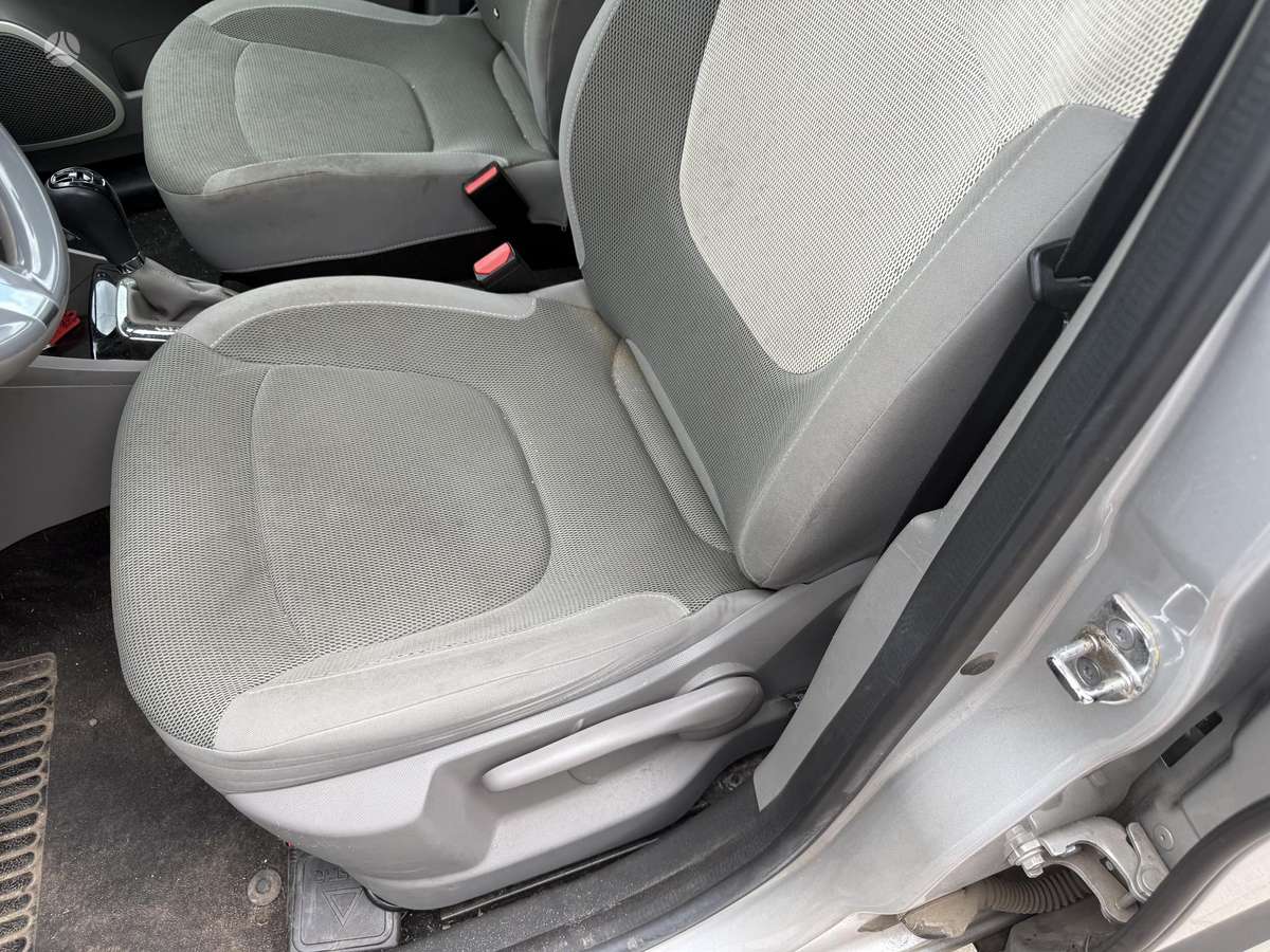 Renault Captur - 10