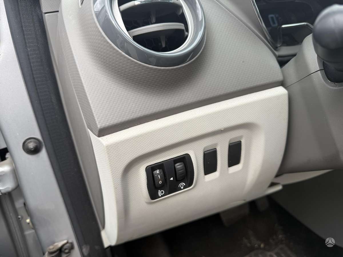 Renault Captur - 12