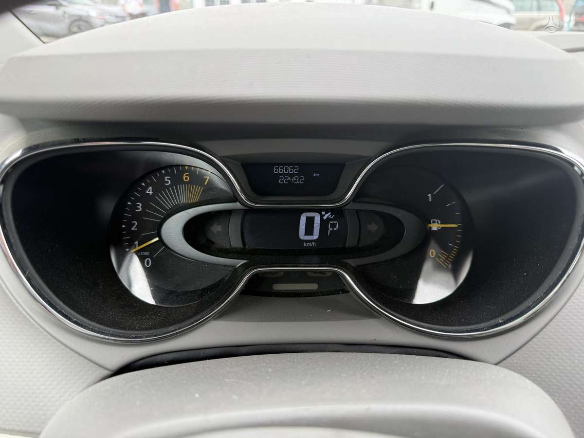Renault Captur, 1.2 l., off-road / crossover