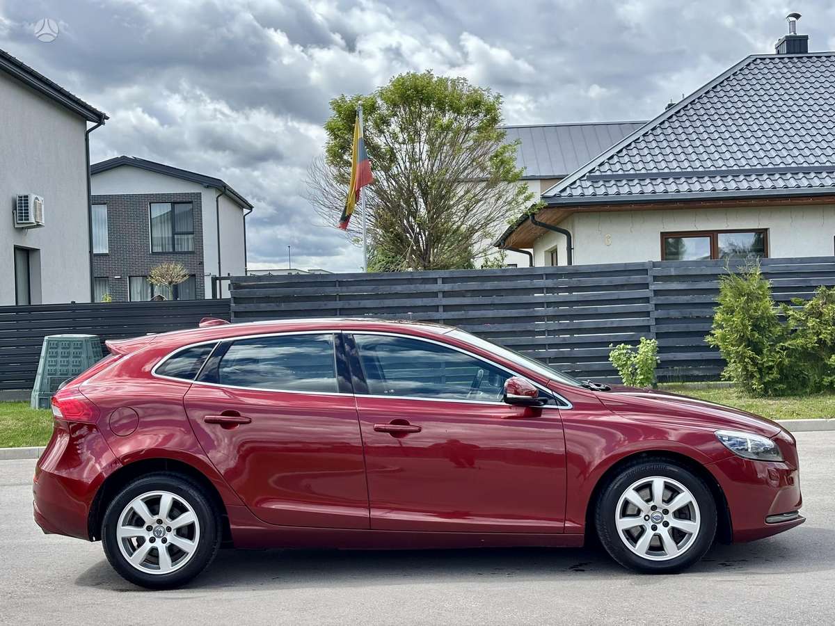 Volvo V40 - 2
