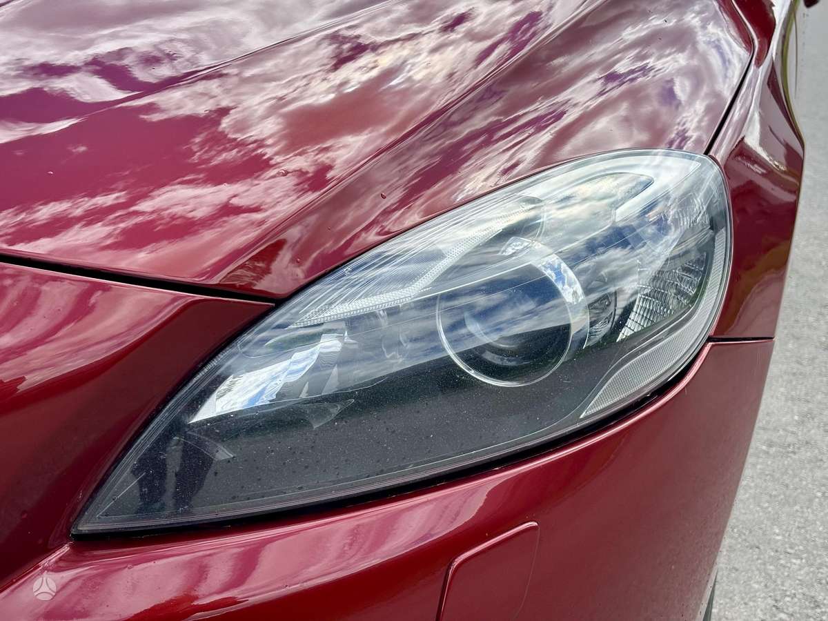 Volvo V40, 2.0 l., Хэтчбек