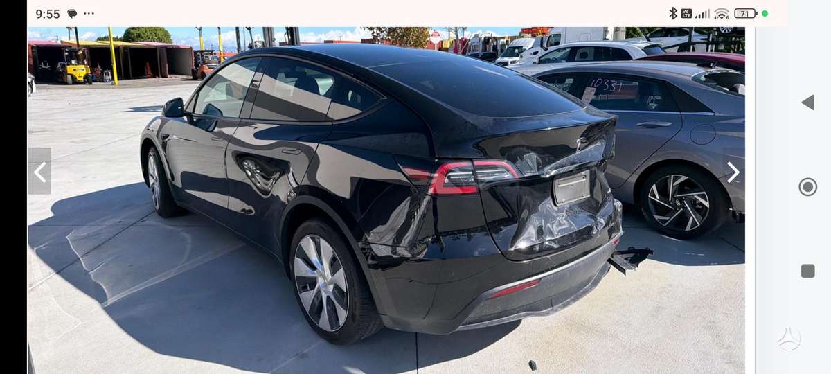 Tesla Model Y 7saygaee4nf365737