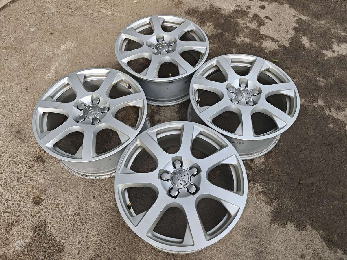 Audi A4, light alloy, R17