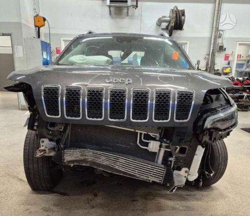 Jeep Cherokee по частям