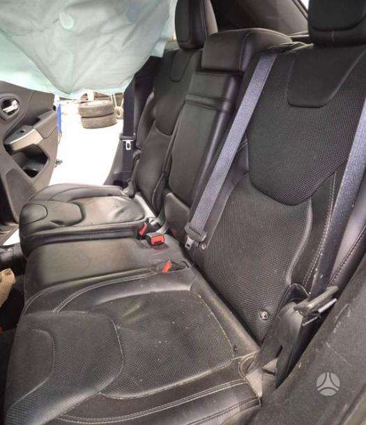 Jeep Cherokee по частям