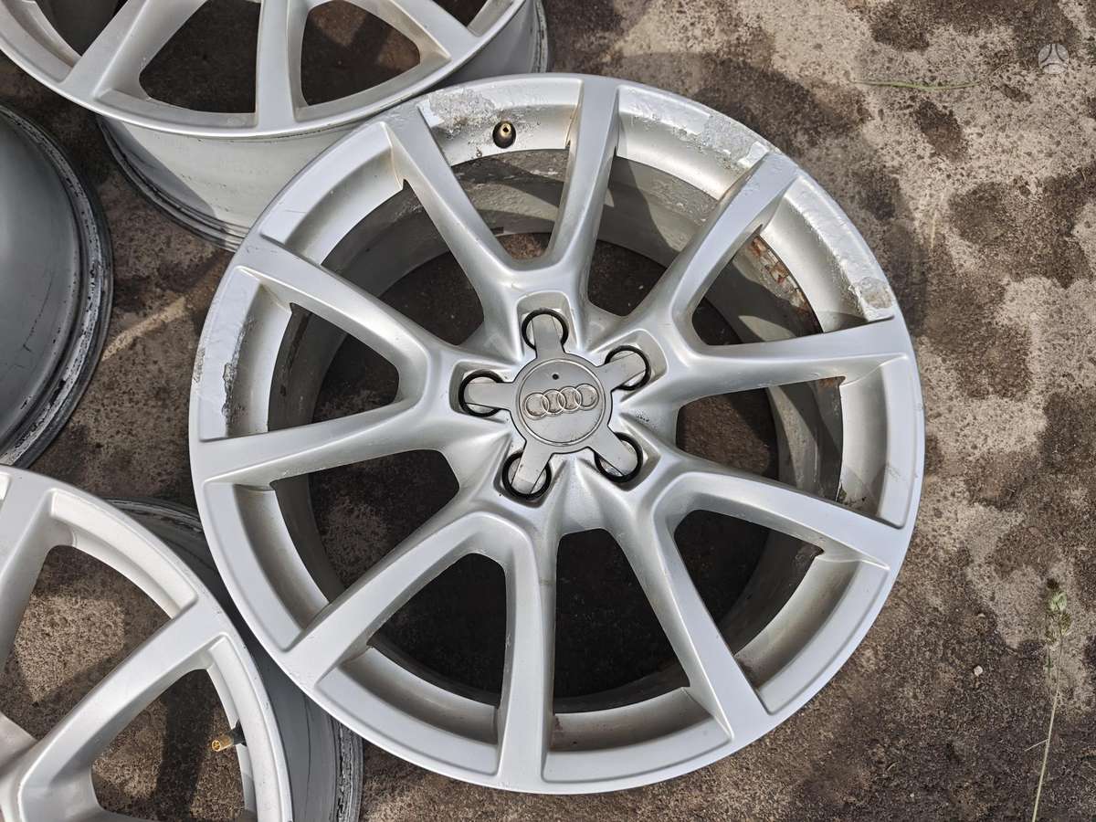 Audi A4, vieglmetāla, R18