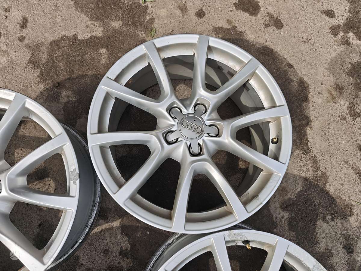 Audi A4, vieglmetāla, R18