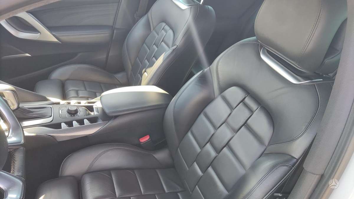Citroen DS5, 2.0 l., hatchback