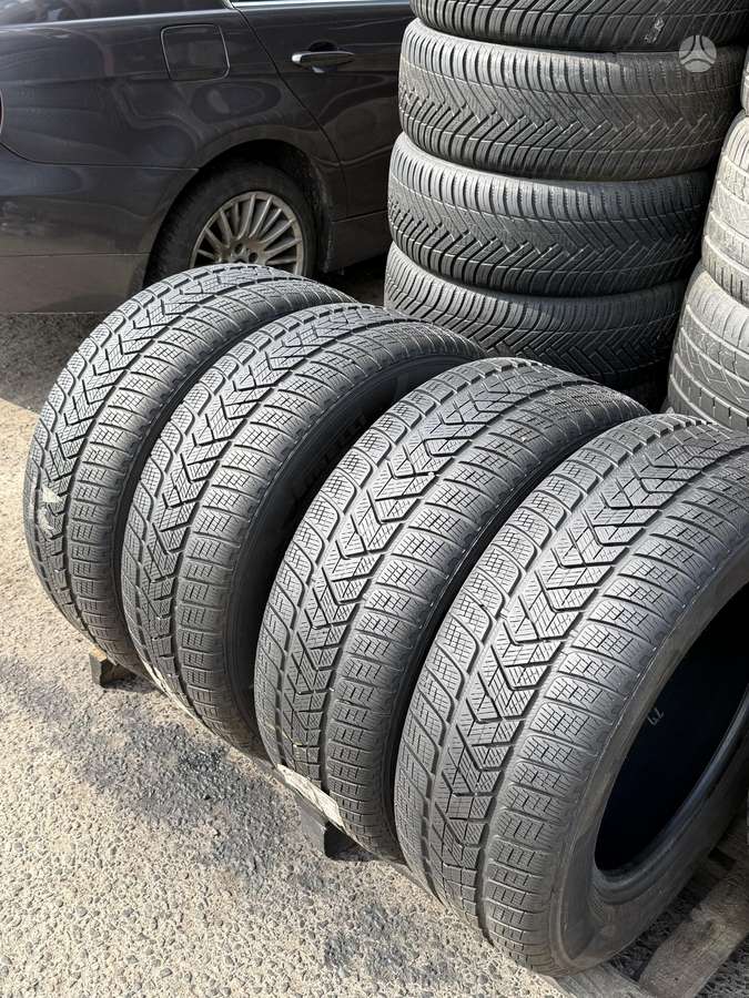 Pirelli SCORPION, всесезонные 235/65 R17