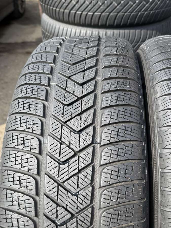 Pirelli SCORPION, universalios 235/65 R17