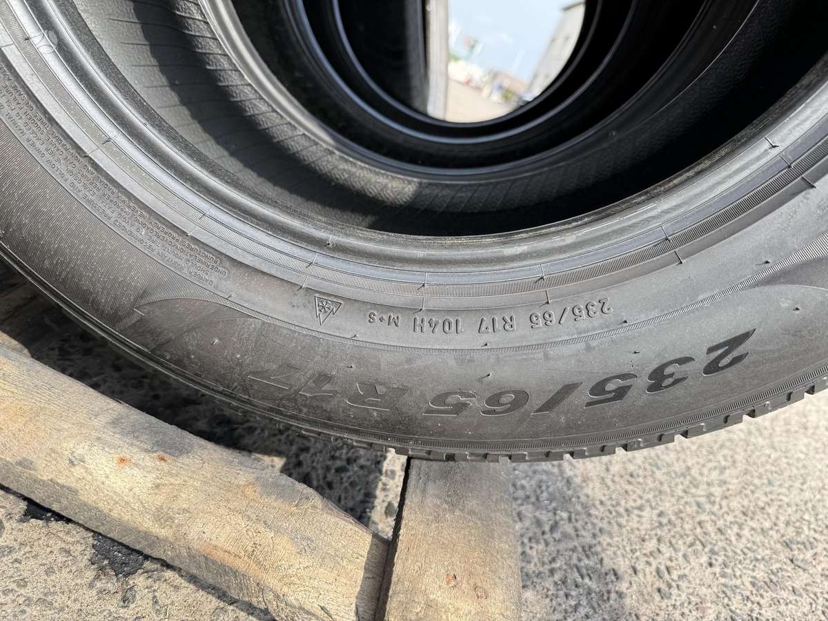 Pirelli SCORPION, universalios 235/65 R17