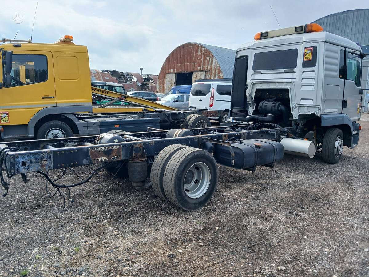 MAN TGL 8.240, dropside trucks