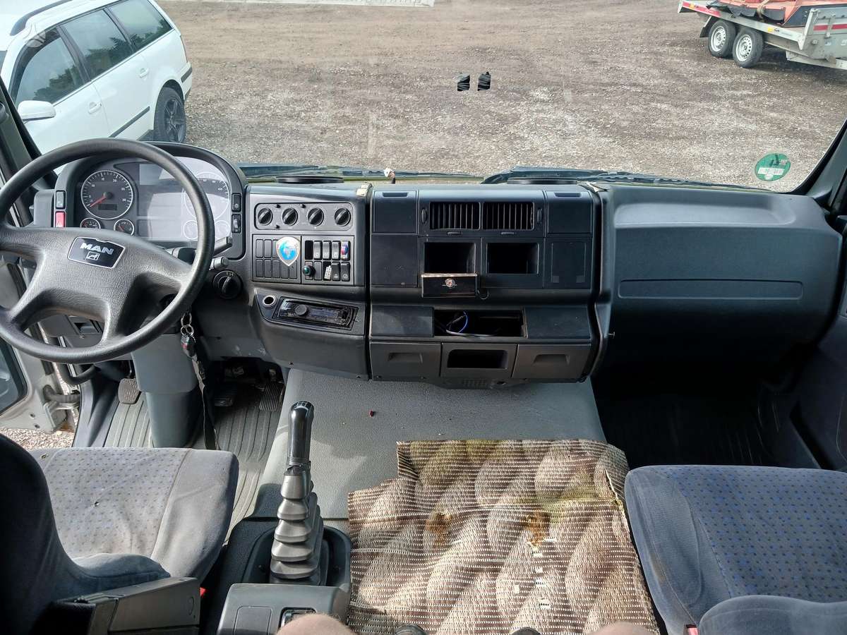 MAN TGL 8.240, bortiniai