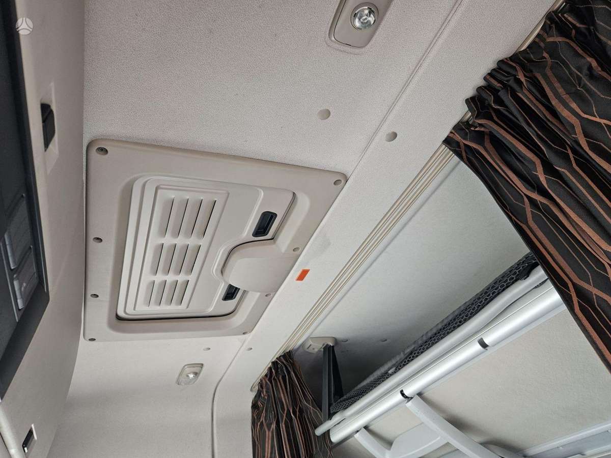DAF XF 480 FT SC, double sleeper