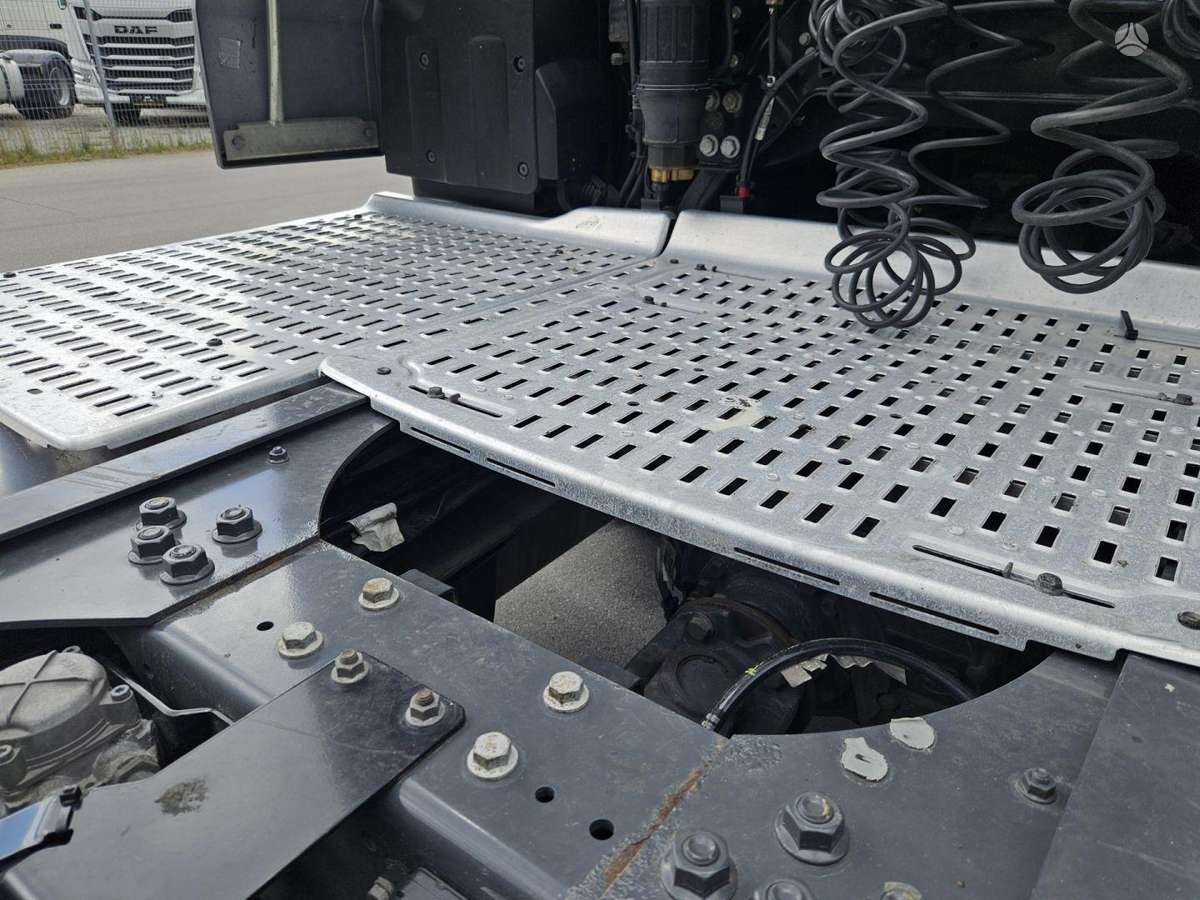 DAF XF 480 FT SC, double sleeper