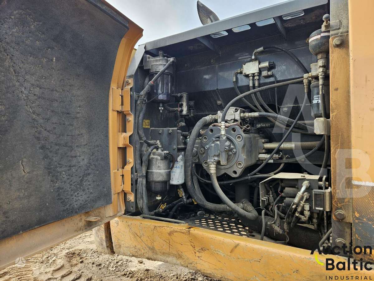 Case CX 210 B, excavator
