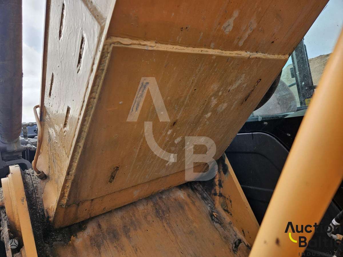 Case CX 210 B, excavator