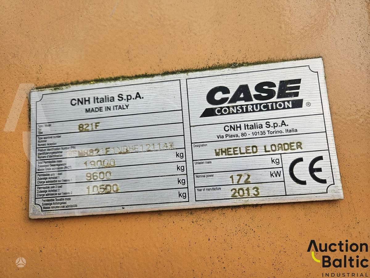 Case 821 F, frontal loader