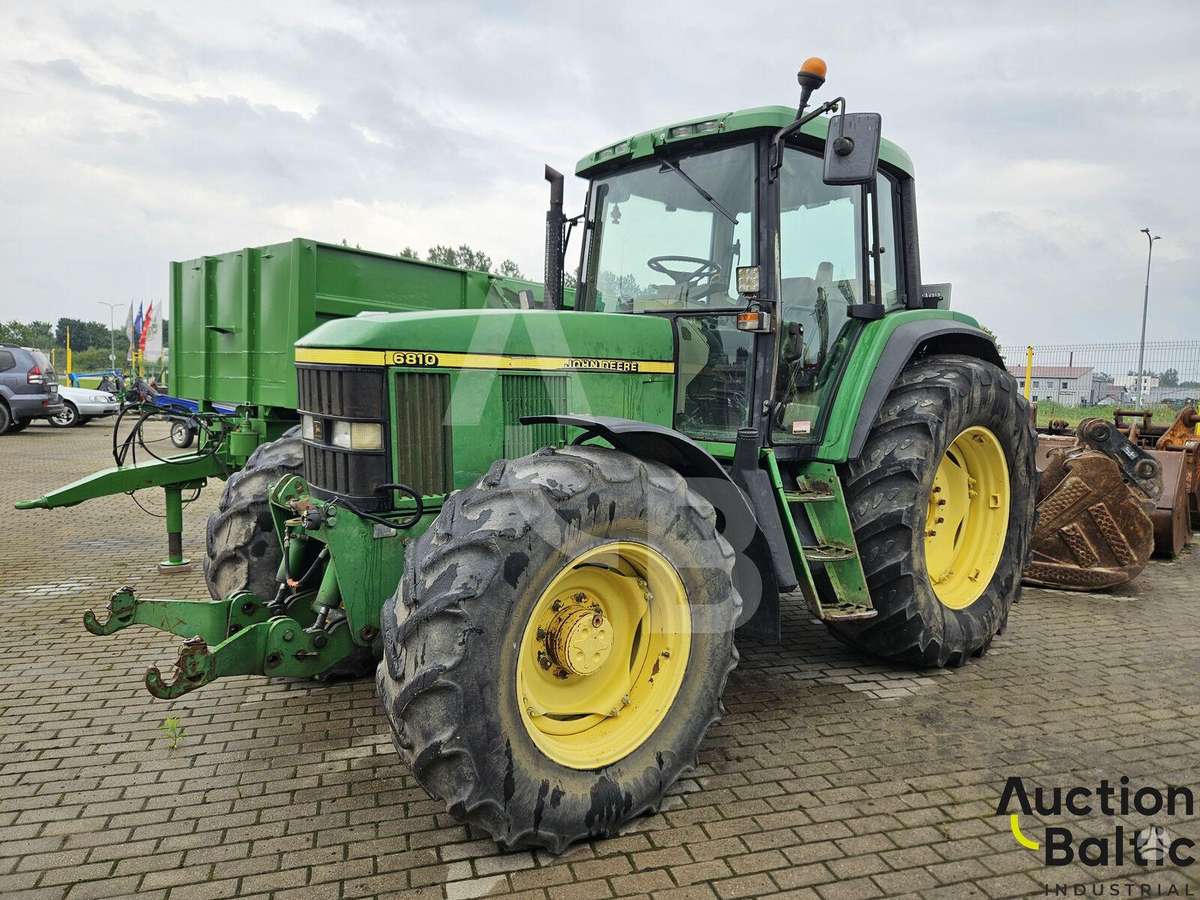 John Deere 6810, тракторы