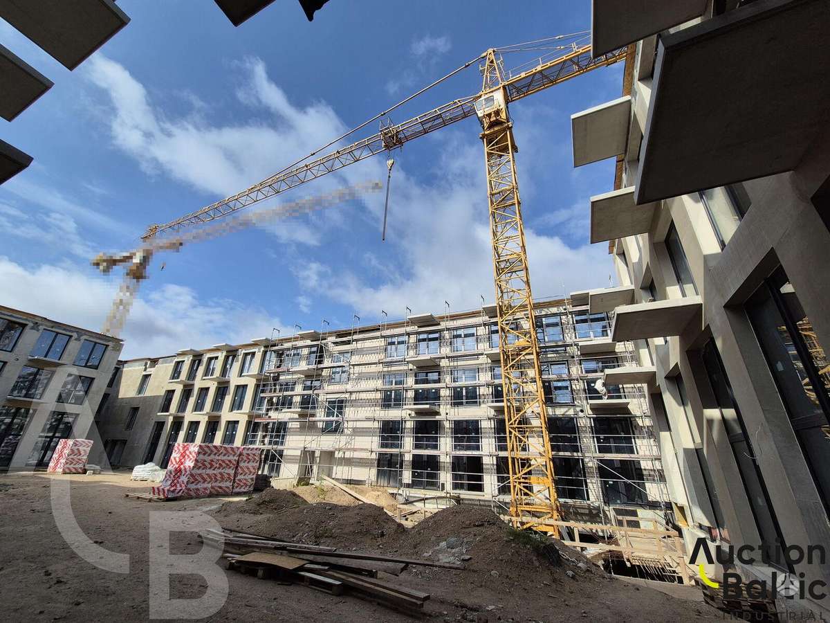 Liebherr 112 ECH, crane