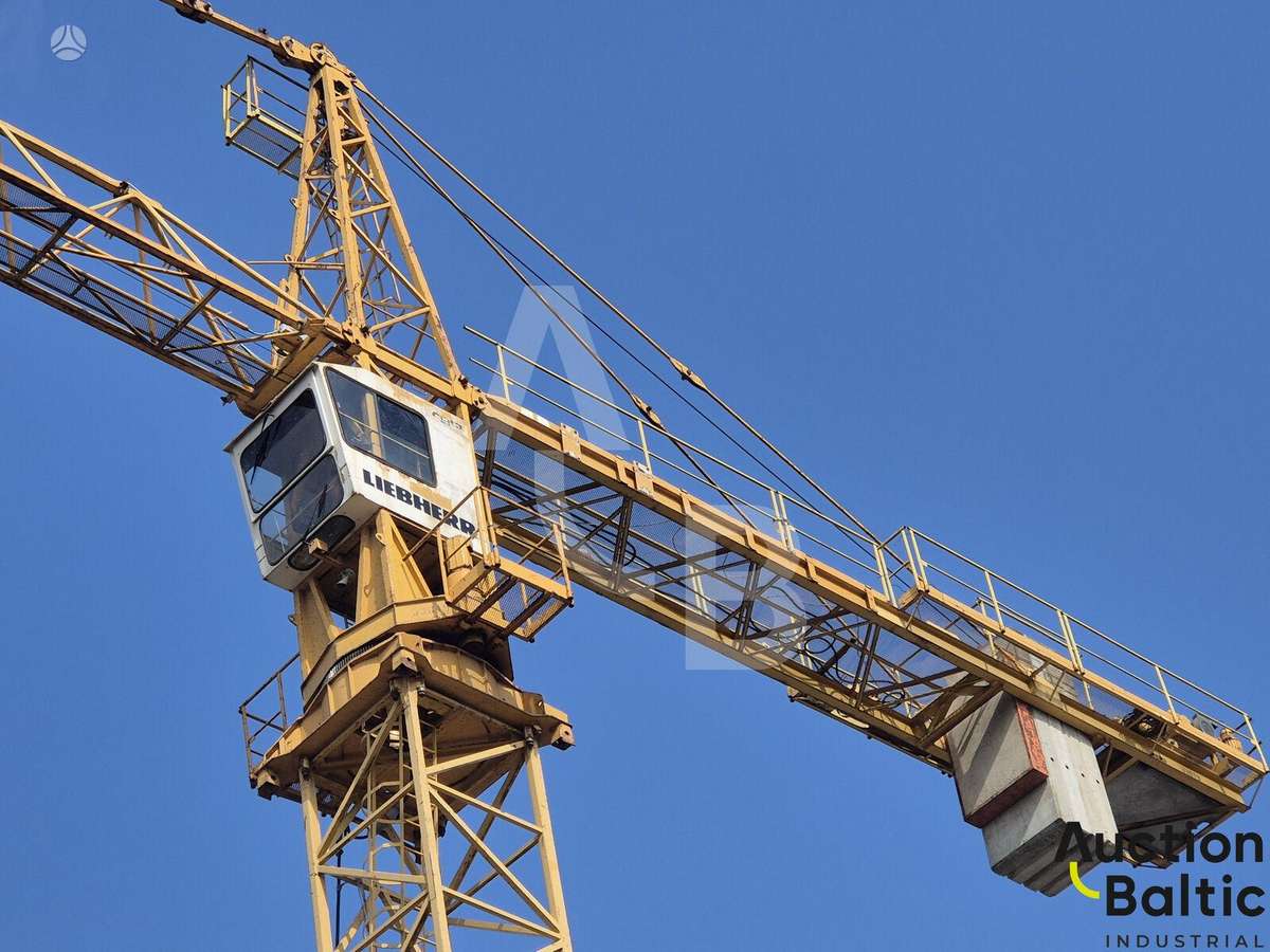 Liebherr 112 ECH, краны