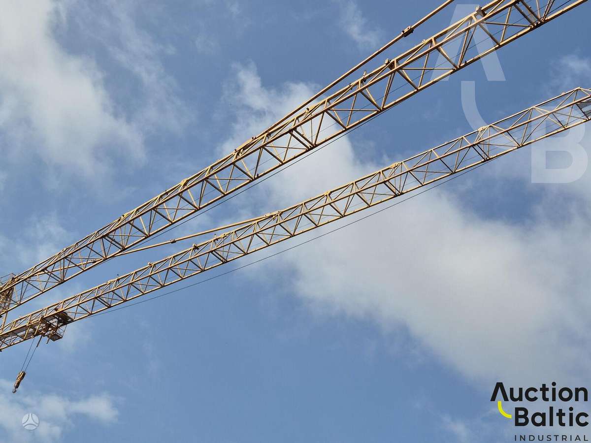 Liebherr 112 ECH, краны