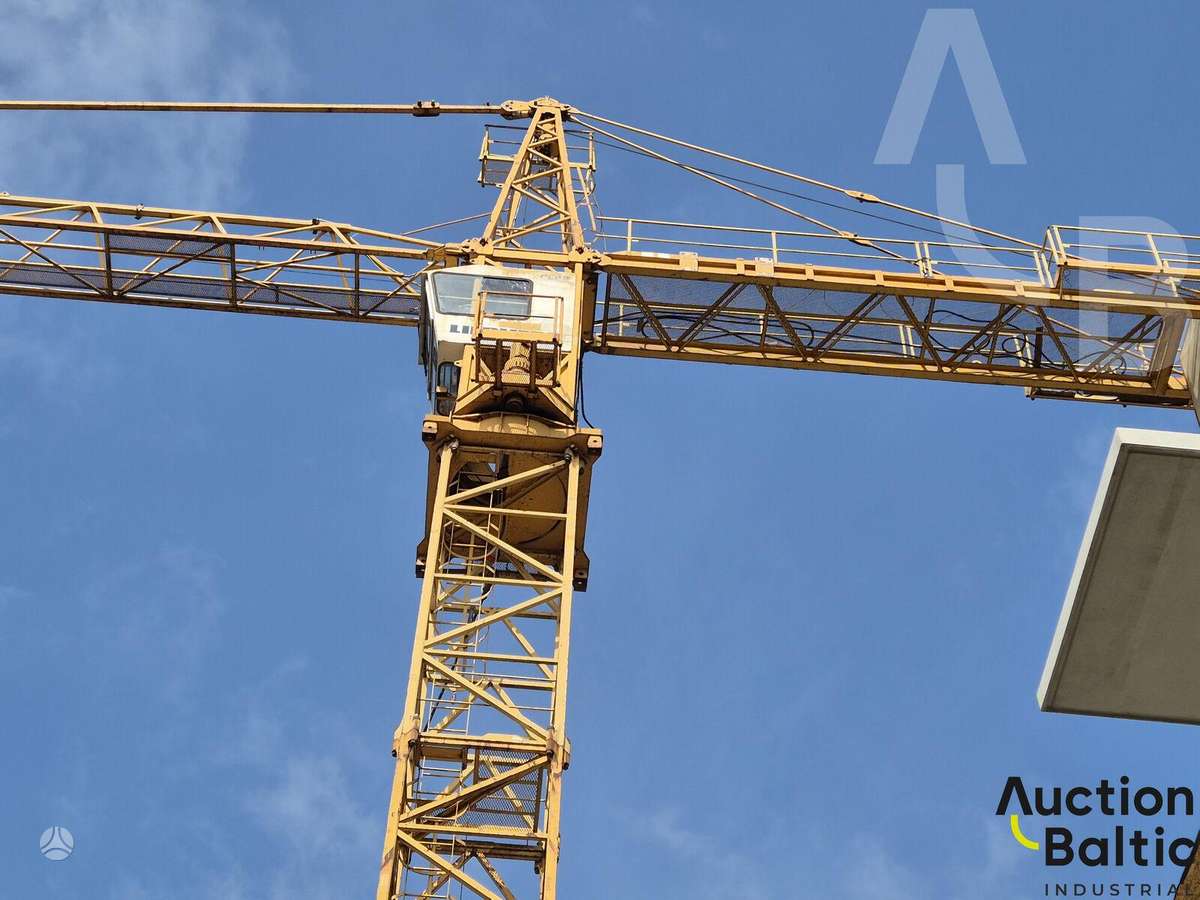 Liebherr 112 ECH, краны