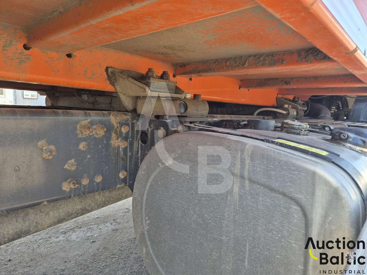 Volvo FM330, garbage trucks