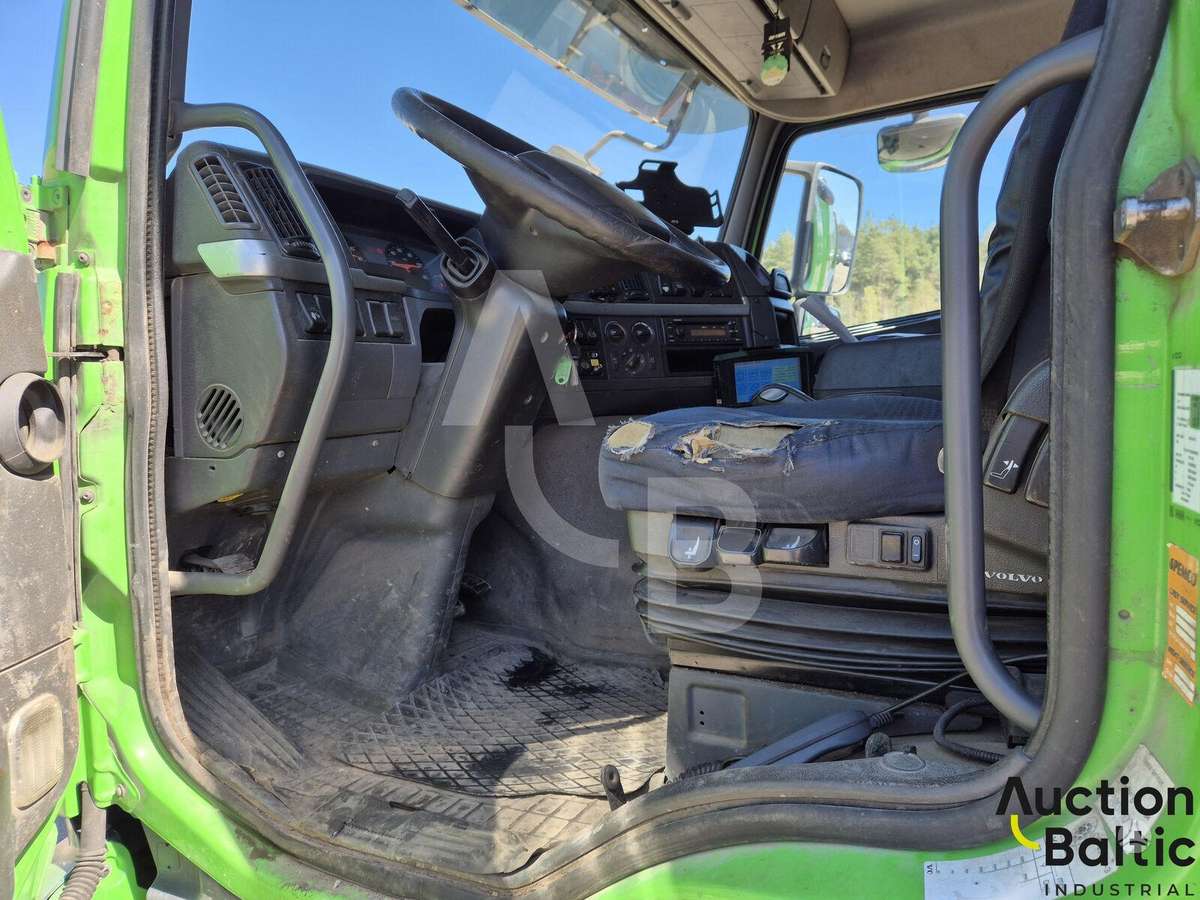 Volvo FM410, garbage trucks