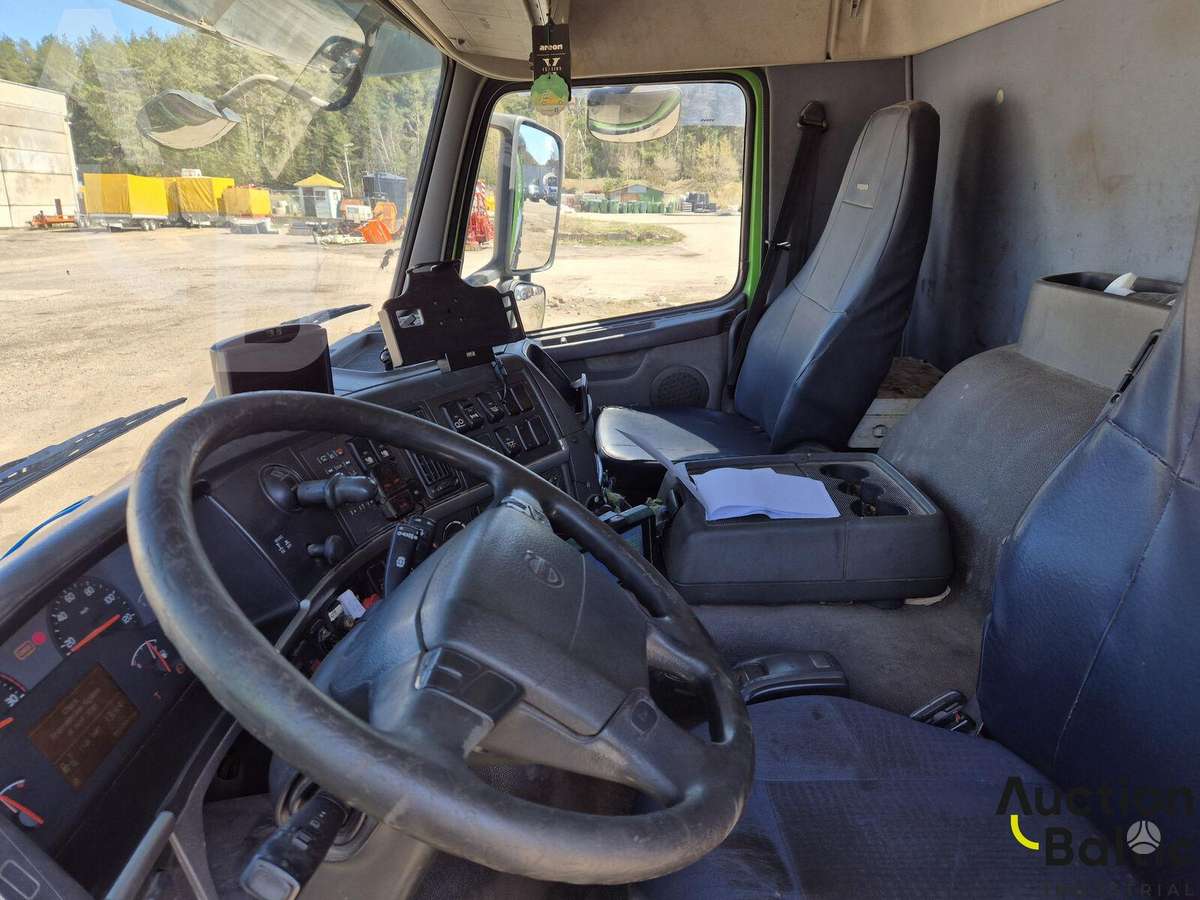 Volvo FM410, garbage trucks