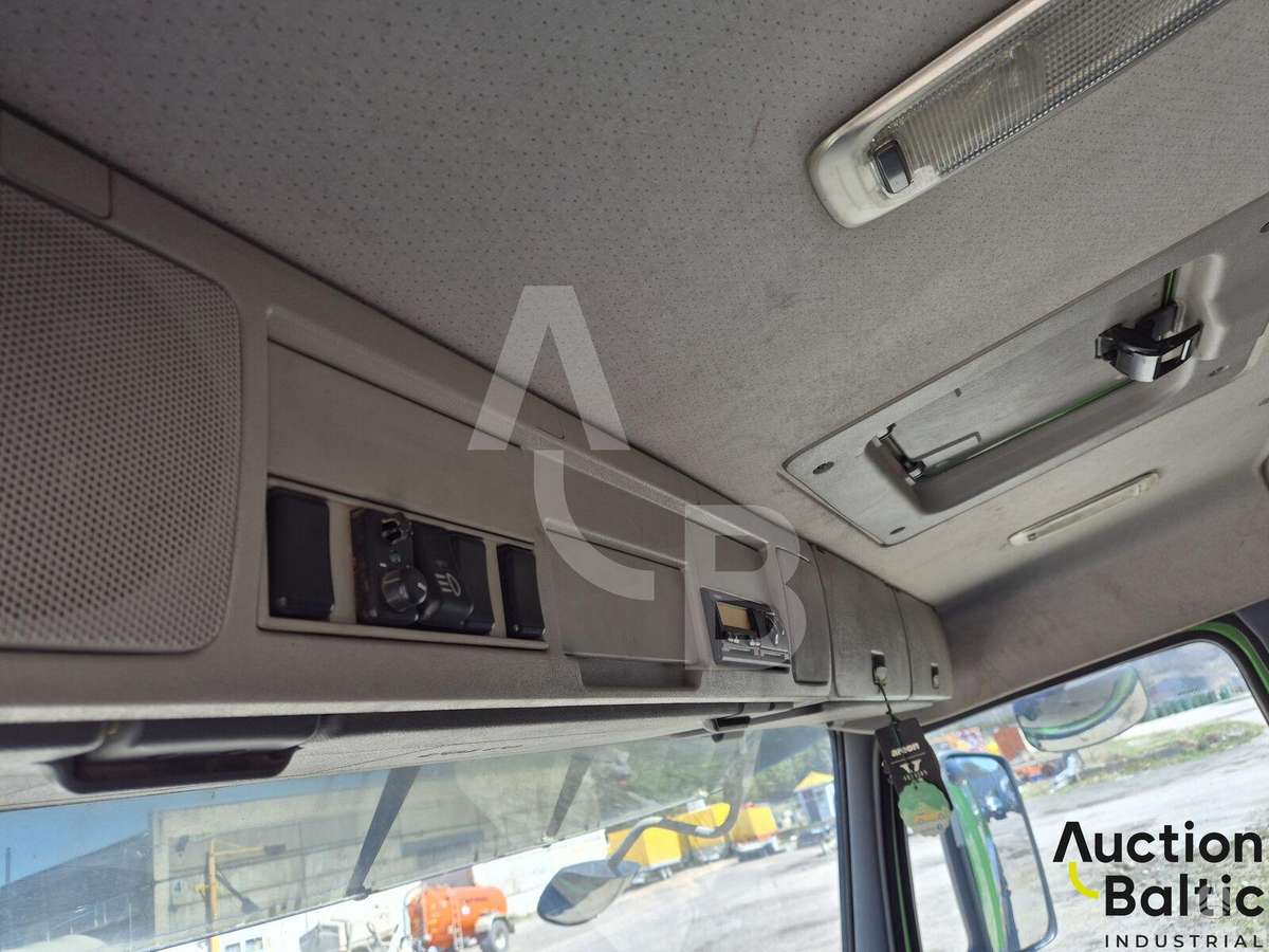 Volvo FM410, garbage trucks