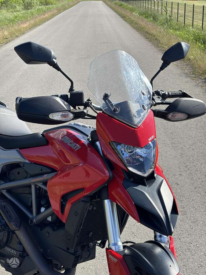 Ducati Hypermotard 800cc, supermoto