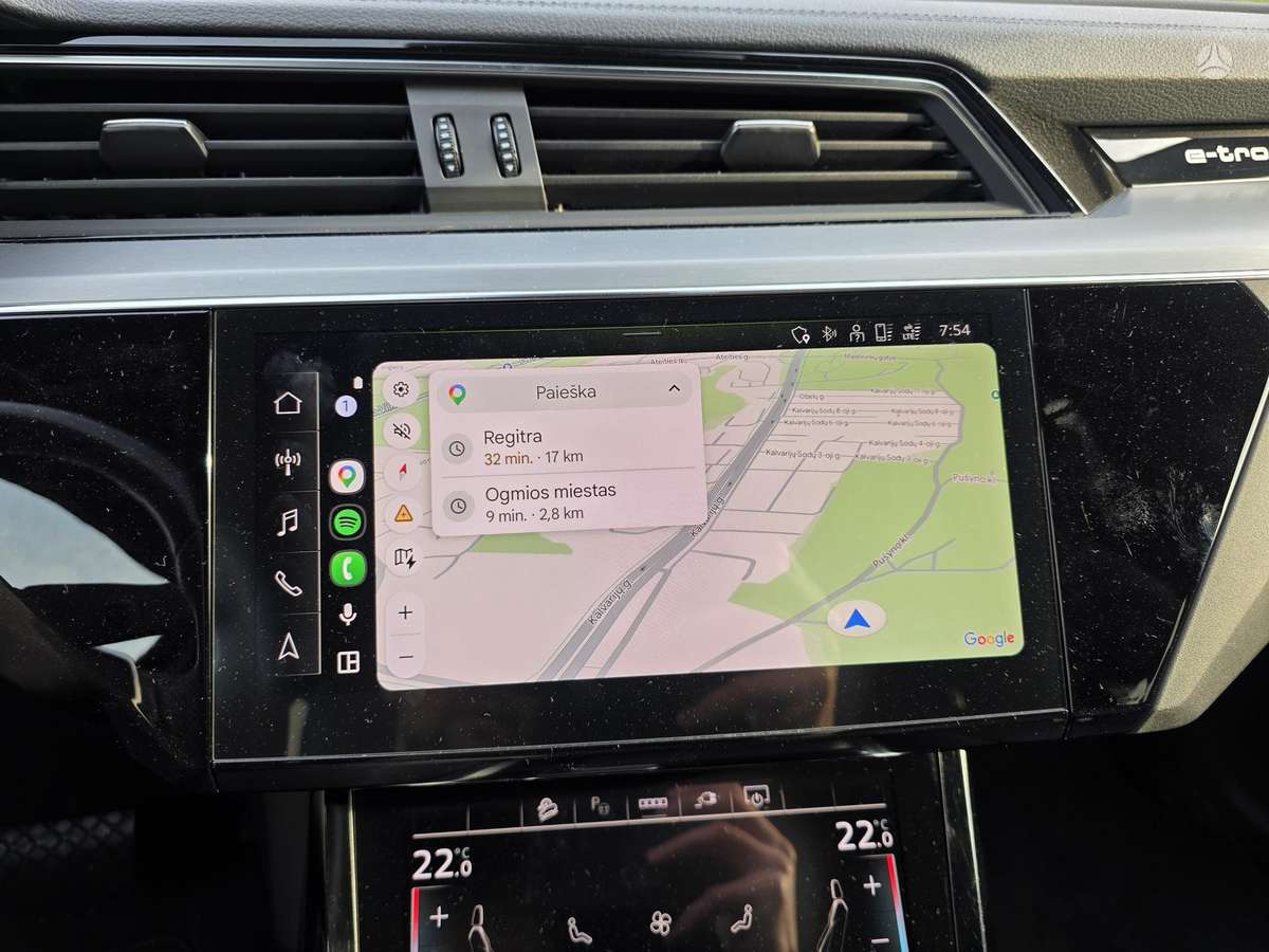 Audi e-tron, 95 kWh, off-road / crossover