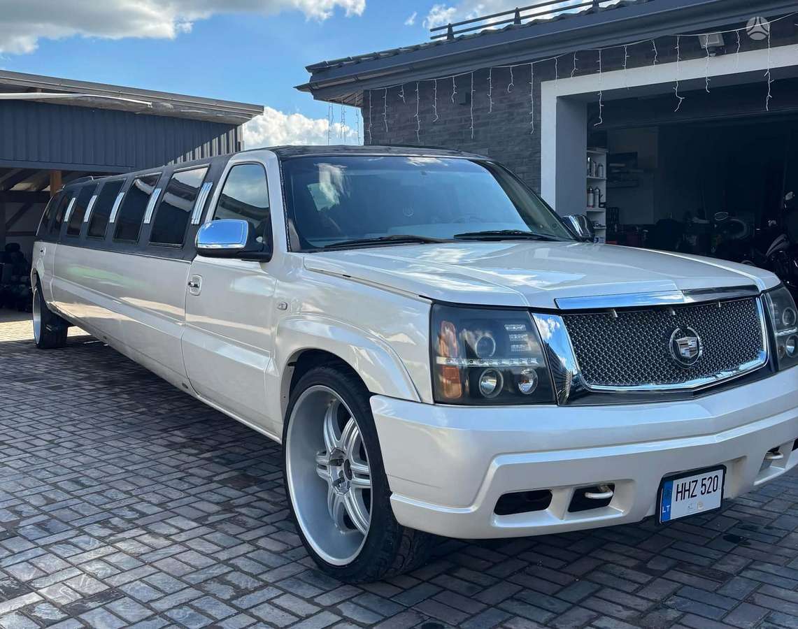Cadillac Escalade, Лимузин