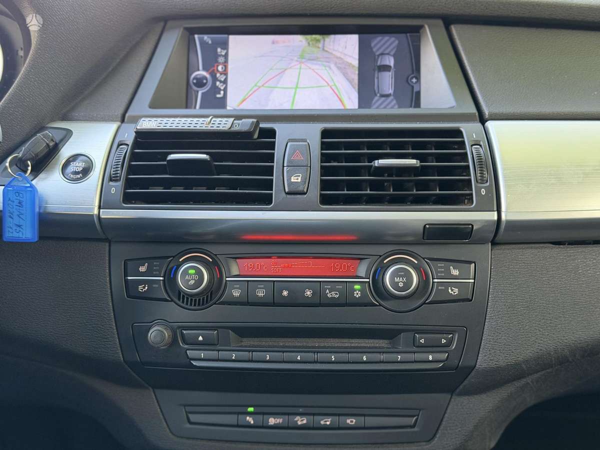 BMW X5, 3.0 l., Внедорожник / Кроссовер