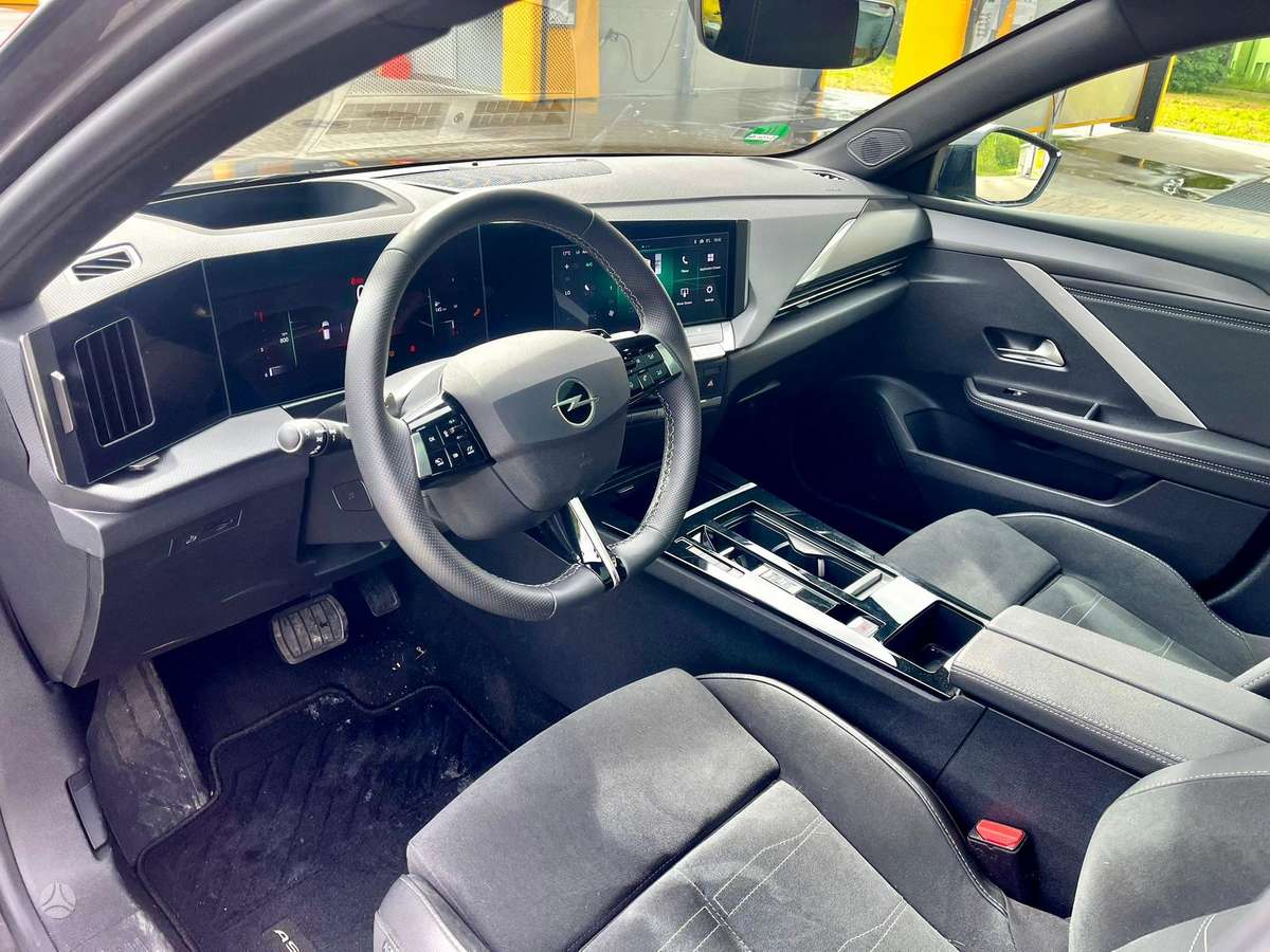 Opel Astra, 1.2 l., Универсал