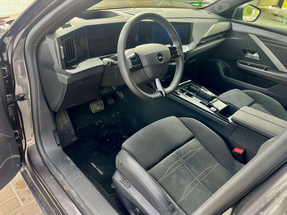 Opel Astra, 1.2 l., Универсал