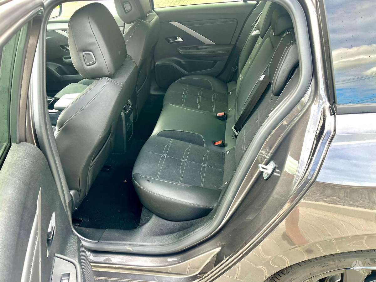 Opel Astra, 1.2 l., Универсал