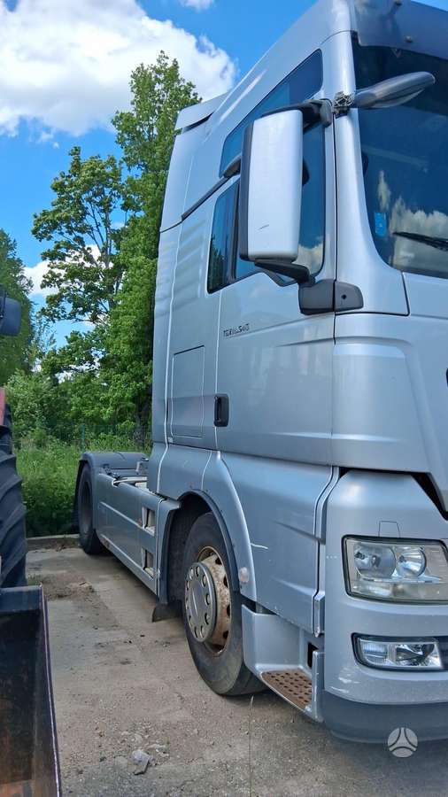 MAN TGX 18.540, double sleeper