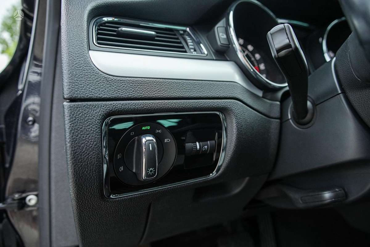 Skoda Superb, 2.0 l., Универсал