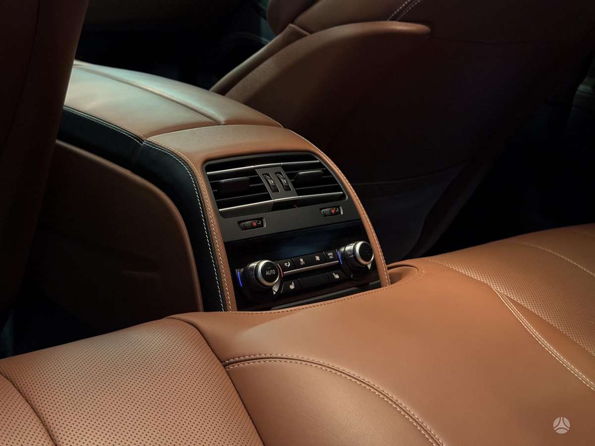 BMW M6, 4.4 l., Седан