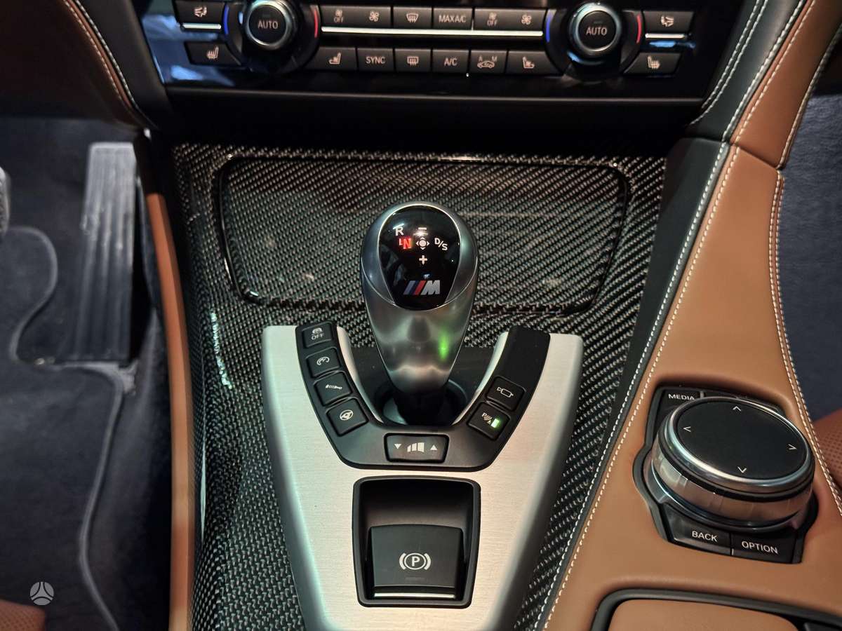 BMW M6, 4.4 l., Седан