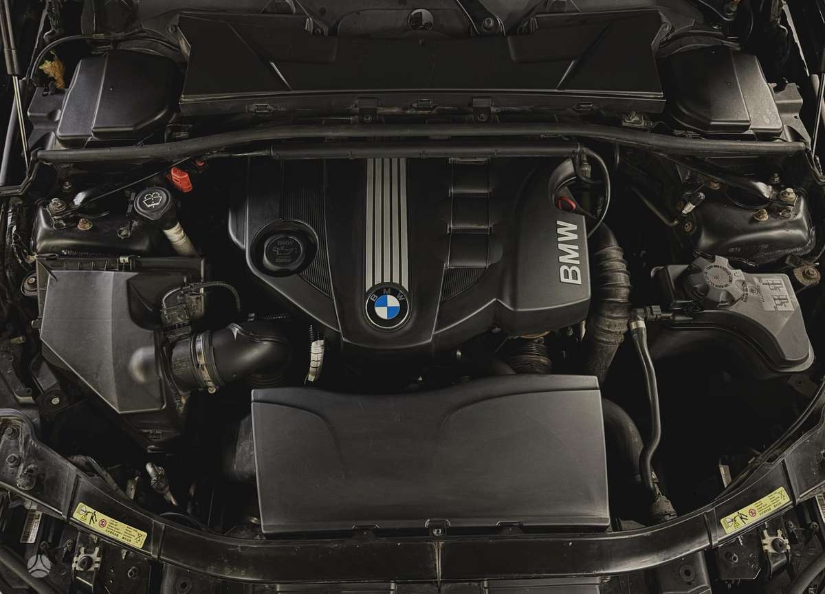 BMW 320, 2.0 l., wagon